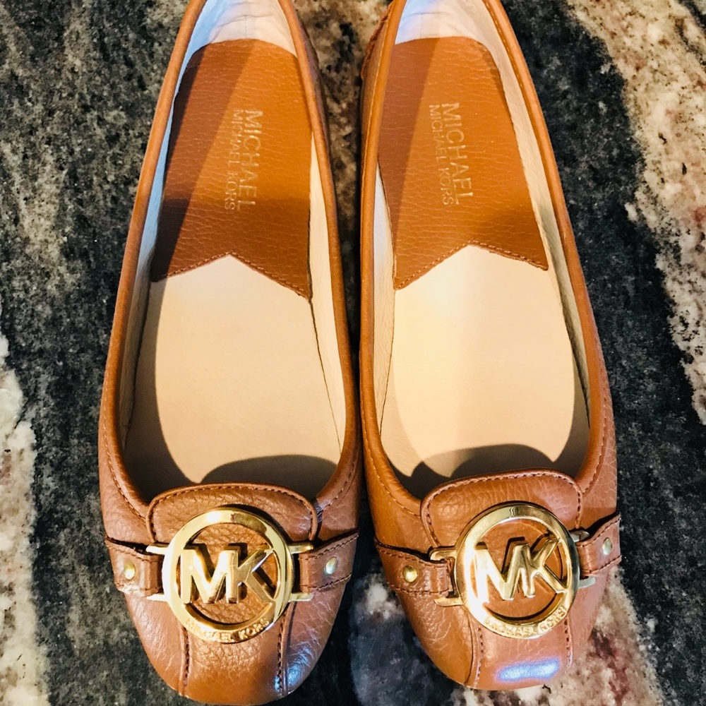 Michael Kors Fulton MK Buckle Leather Moccasin Tan